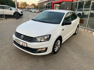 2017 Volkswagen Polo V Рестайлинг, белый, 1199900 рублей, вид 4
