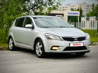 2010 Kia Ceed I Рестайлинг, серебристый, 990000 рублей, вид 4