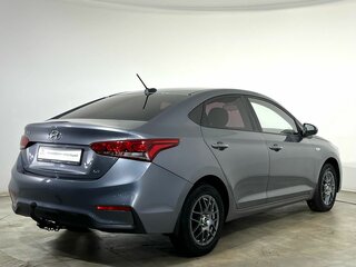 2017 Hyundai Solaris II, серый, 1137000 рублей, вид 4