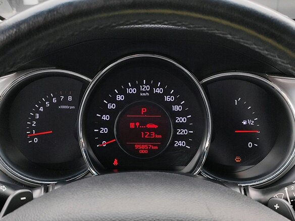 2018 Kia Ceed II Рестайлинг, белый, 1359000 рублей - вид 11