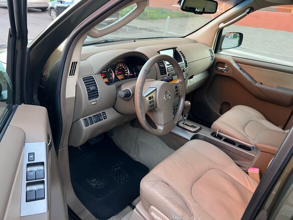 2005 Nissan Pathfinder III, зелёный - вид 9