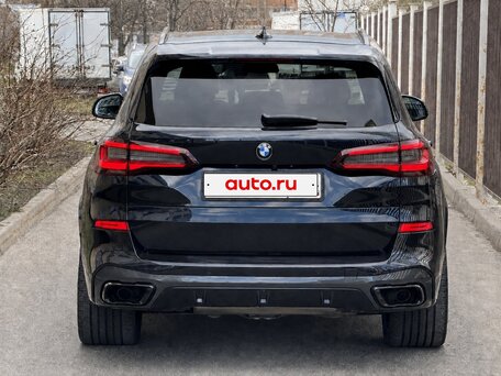2020 BMW X5 40d IV (G05/G18), чёрный, 7400000 рублей, вид 3