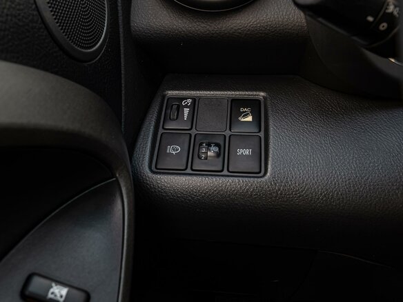 2010 Toyota RAV4 III (XA30), белый - вид 18