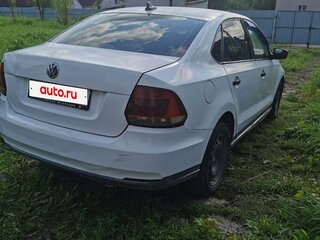 2018 Volkswagen Polo V Рестайлинг, белый, 475000 рублей, вид 4