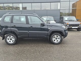 2026 Lada (ВАЗ) Niva Travel I Рестайлинг, зелёный, 1603000 рублей, вид 4