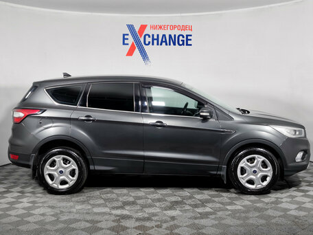 2017 Ford Kuga II Рестайлинг, серый, 1388000 рублей, вид 4