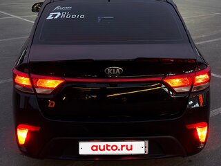 2019 Kia Rio IV, чёрный, 1200000 рублей, вид 5
