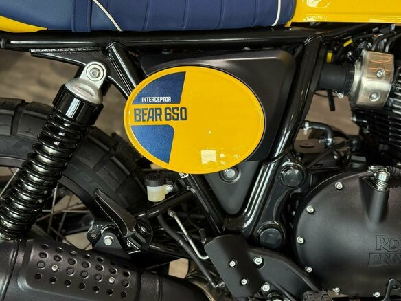2025 Royal Enfield Bear 650, золотистый, 725000 рублей - вид 11