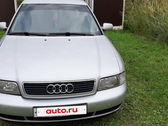 1995 Audi A4 I (B5), серебристый, 200000 рублей