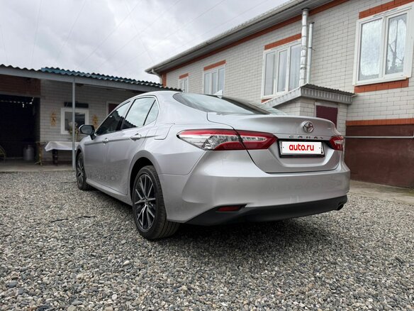 2021 Toyota Camry VIII (XV70) Рестайлинг, серебристый, 3900000 рублей - вид 6