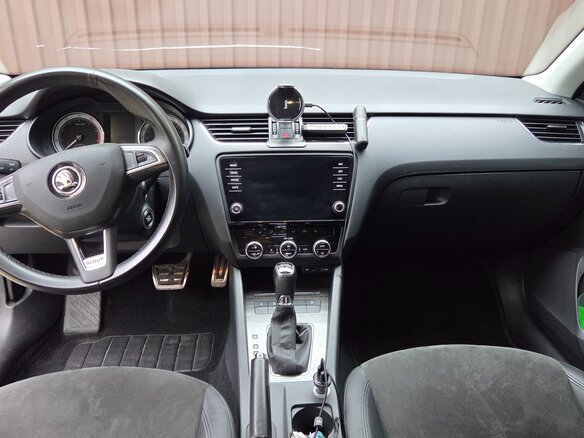 2015 Skoda Octavia Scout III (A7), чёрный - вид 8