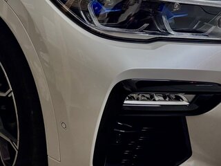 2021 BMW X6 40i III (G06), белый, 9390000 рублей, вид 5