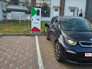 2018 BMW i3 94Ah I (I01) Рестайлинг, синий, 2350000 рублей, вид 5