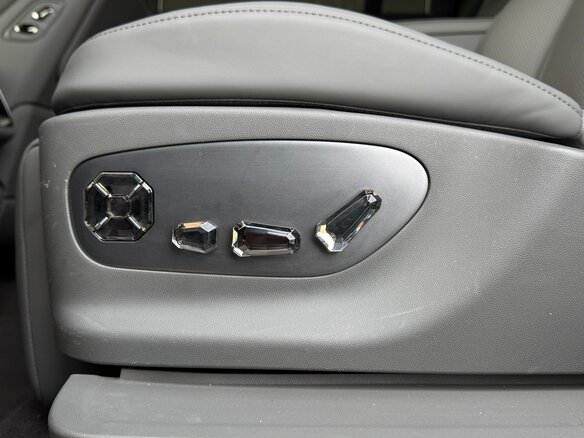 2025 Denza N9 46.9 kWh, чёрный, 6750000 рублей - вид 21