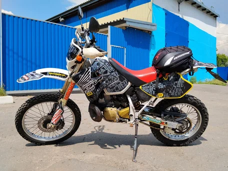 1997 Honda CRM 250, белый, 275000 рублей, вид 1