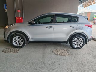2018 Kia Sportage IV, серебристый, 2050000 рублей, вид 4