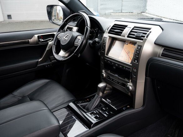 2021 Lexus GX 460 II Рестайлинг 2, белый, 7280000 рублей - вид 25