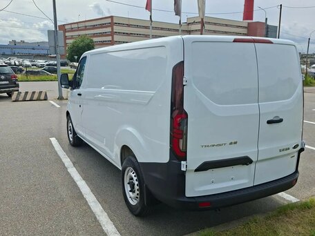 2026 Ford Transit Custom, белый, 5436000 рублей, вид 4