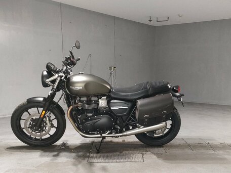 2021 Triumph Street Twin, серый, 760000 рублей, вид 4