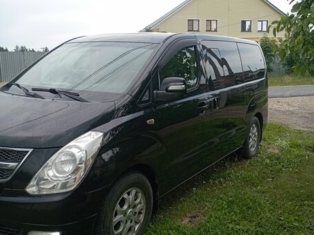 2014 Hyundai Grand Starex, чёрный, 1950000 рублей, вид 2