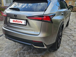 2020 Lexus NX 200 I Рестайлинг, серый, 6200000 рублей, вид 4
