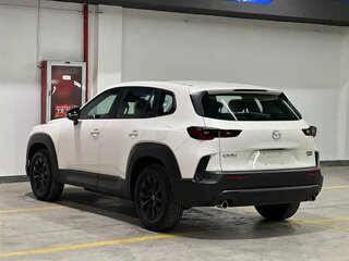 2023 Mazda CX-50, белый, 2730000 рублей, вид 4