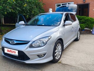 2011 Hyundai i30 I Рестайлинг, серебристый, 780000 рублей, вид 1