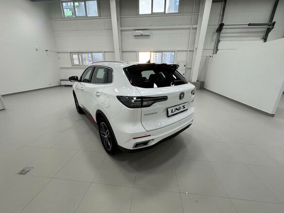 2025 Changan UNI-S I, белый, 3179900 рублей - вид 4