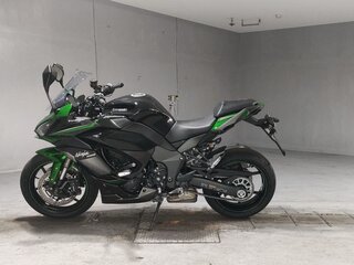 2023 Kawasaki Ninja 1000 SX, чёрный, 1095000 рублей, вид 2