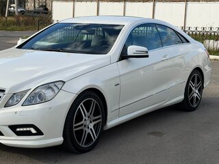 2010 Mercedes-Benz E-Класс 250 5G-Tronic IV (W212, S212, C207), белый, 1350000 рублей, вид 2
