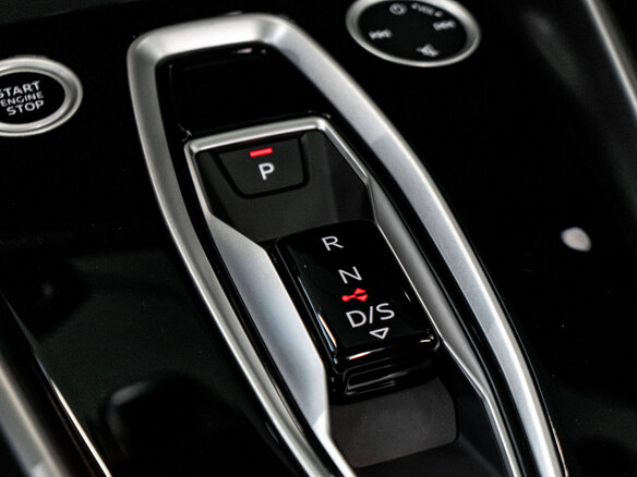 2025 Audi A3 35 TFSI IV (8Y) Рестайлинг, серый - вид 13