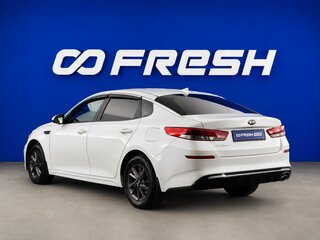 2019 Kia Optima IV Рестайлинг, белый, 1699077 рублей, вид 2