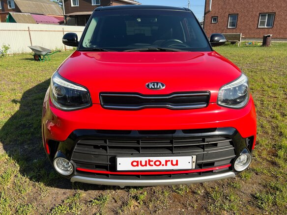 2018 Kia Soul II Рестайлинг, красный