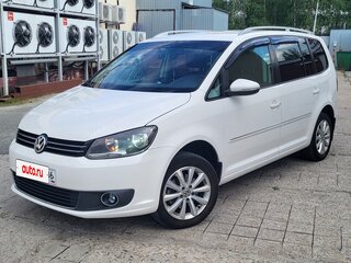 2012 Volkswagen Touran I Рестайлинг 2, белый, 910000 рублей, вид 4