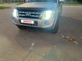 2011 Mitsubishi Pajero IV Рестайлинг 1, серебристый, 2000000 рублей, вид 5