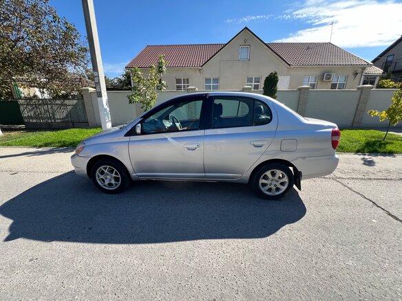 2000 Toyota Platz, серебристый - вид 5