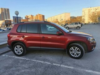 2013 Volkswagen Tiguan I Рестайлинг, красный, 1300000 рублей, вид 4