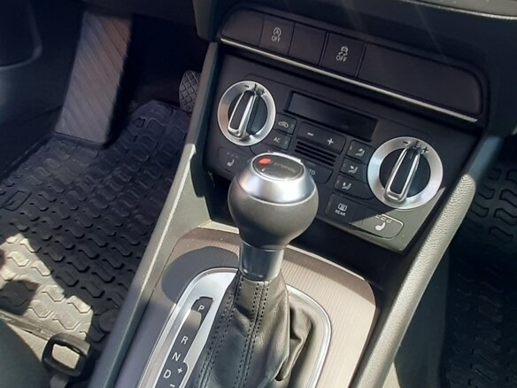 2012 Audi Q3 I (8U), коричневый, 1825000 рублей - вид 11