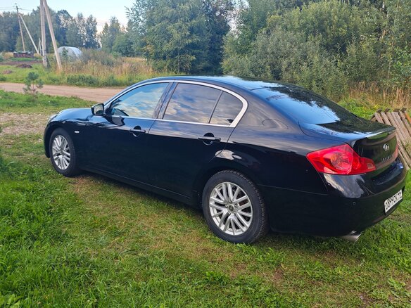 2013 Infiniti G G25 IV, чёрный - вид 1