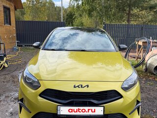 2021 Kia Ceed III Рестайлинг, жёлтый, 1850000 рублей, вид 2