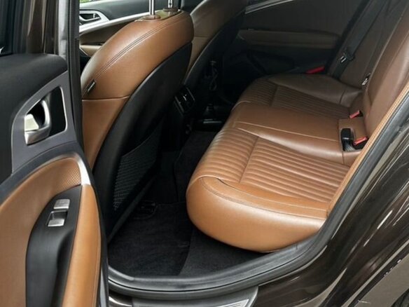 2019 Genesis G70 I, коричневый, 2625000 рублей - вид 7