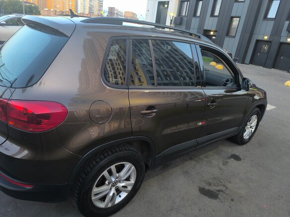 2014 Volkswagen Tiguan I Рестайлинг, коричневый, 1220000 рублей - вид 11