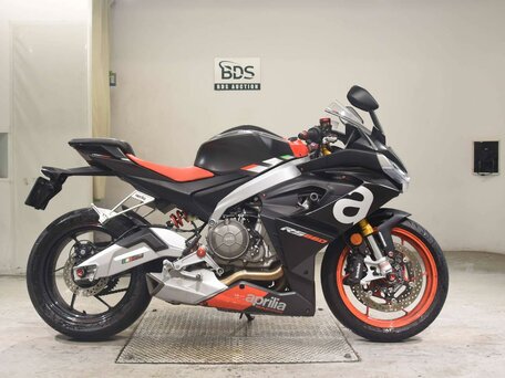 2021 Aprilia RS 660, чёрный, 999000 рублей, вид 2