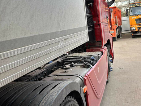 2023 Foton Auman EST A, красный, 3590000 рублей, вид 5