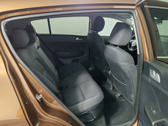 2016 Kia Sportage IV, коричневый, 1525000 рублей - вид 17