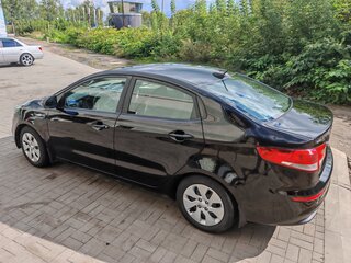 2017 Kia Rio III Рестайлинг, чёрный, 895000 рублей, вид 5