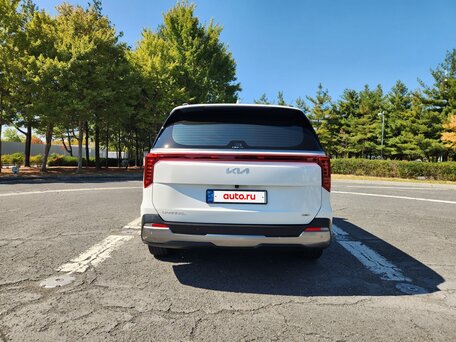 2024 Kia Carnival IV Рестайлинг, белый, 4880000 рублей, вид 5