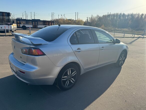 2010 Mitsubishi Lancer X, серый, 640000 рублей - вид 3