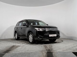 2013 Mitsubishi Outlander III, чёрный, 1090000 рублей, вид 2