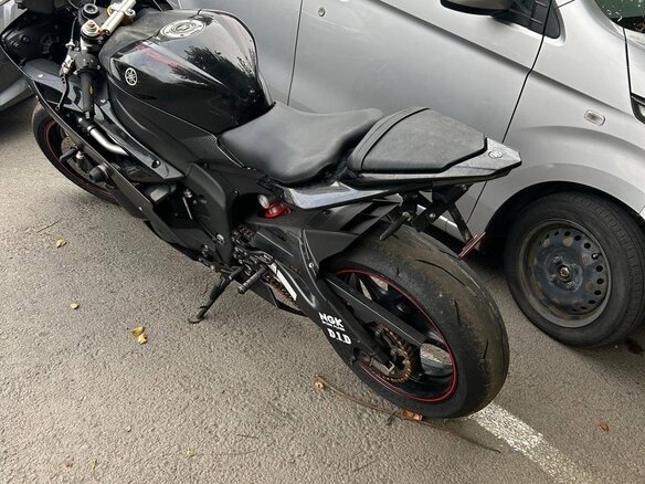 2006 Yamaha YZF-R6, чёрный, 900000 рублей - вид 14